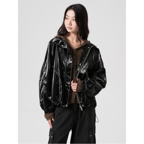 에잇세컨즈 광택 점퍼 블랙_324839PY35