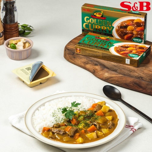 S&B  에스비 골든카레 중간맛 220g