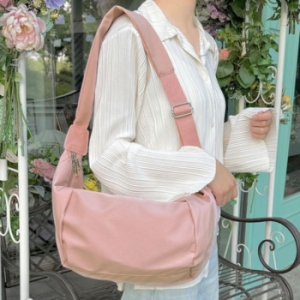 라일리 Rly OP149 캐주얼 반달 숄더백 여자 베이직 크로스백 가방 18019689