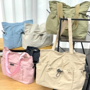 라일리 Rly OP243 나일론 미디엄 사각 숄더백 여자 캐주얼 가방 18019679