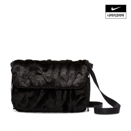 나이키 스포츠웨어퓨추라365인조퍼크로스백 1L FZ1326-010
