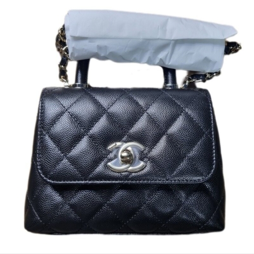 샤넬 핸들 WOC 미니백 블랙 금장 AP4244 156