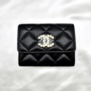 샤넬 여성 똑딱이 플랩 카드 지갑 램스킨_AP3812