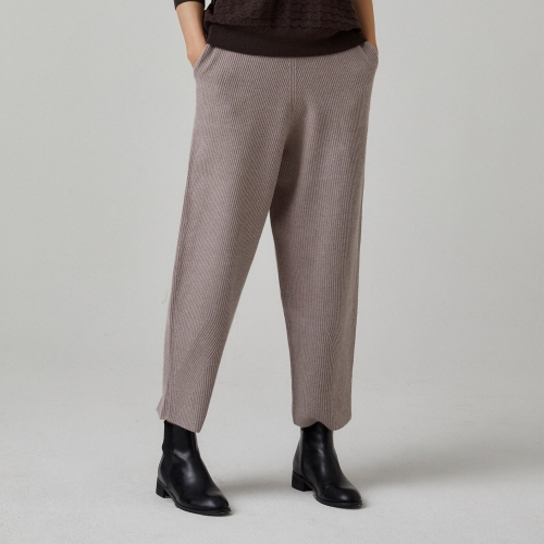 플리츠미 사선 조직 밴딩 니트 팬츠_EKPTW124009 571271_5006518305