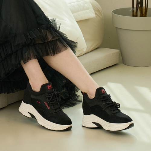 헨리메인 페리 천연가죽 엠보싱 여성 스니커즈 H23FOJWC401