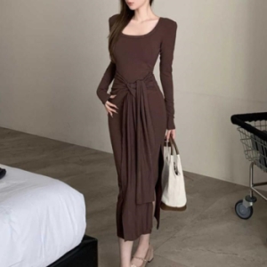 오노마 ONM U넥 허리꼬임 포인트 롱원피스 슬림핏 옆트임 여친룩 23561848