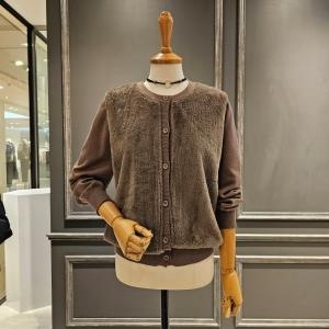 아니베에프 페이크 퍼 라운드 가디건 A4AKCD500