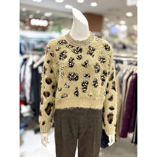 트리아나 소고 세이브존01 진주 비즈 장식 크롭 니트 티셔츠 AI4TA22 S26793791