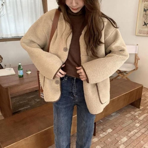 오노마 ONM 여성 3컬러 페미닌 무드 디패슨 포켓 양털자켓 점퍼 25435234