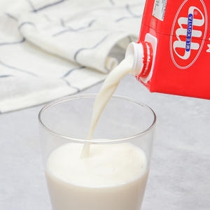 믈레코비타 트부이쿠백 3.2% 1L