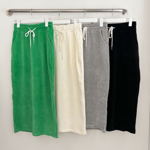 아이우먼 빅사이즈골스커트 Q338L412 마스끈밴딩뒷트임스커트 KD