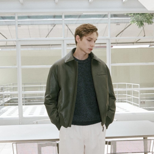 지이크 패플 파렌하이트 FAHREN 숏 패티드 레더 다운 점퍼 HG9305KH