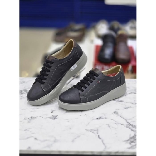 허시파피 세이브존05 남성 베이직모던 4.5Cm경량굽 스트릿캐주얼 스니커즈화 XLEKMQ581