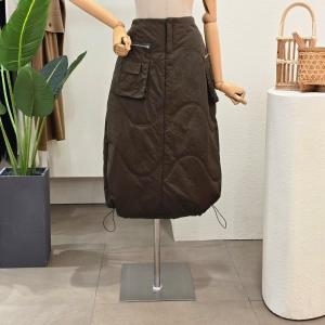 포커스 아웃포켓 퀼팅 패딩 스커트 FW4L9SK5058