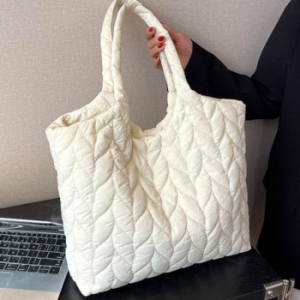 라일리 Rly 쓰러담아 패딩 숄더백 겨울가방 패딩백 토트백 27750237