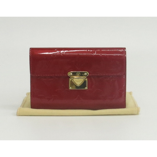 루이비통 고이비토 베르니 코알라 중지갑 K25156LV