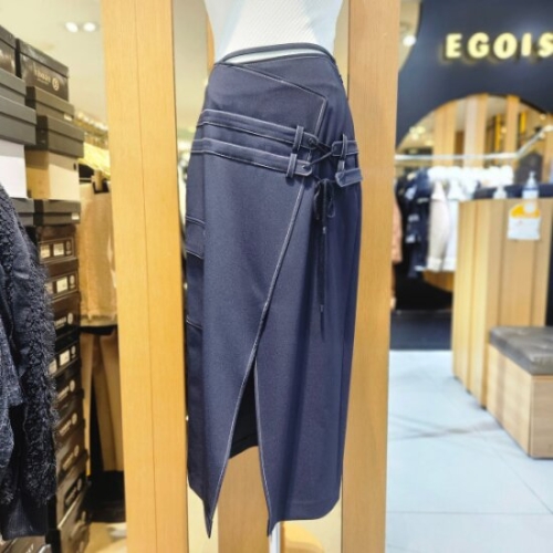 에고이스트 여성 배색 스티치 레이스업 H라인 롱 스커트 EQ1WS265