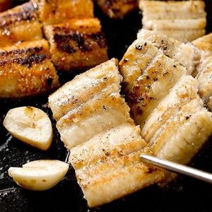 자연맛남  자포니카 품종 민물장어 2~3미 2kg 손질후 1.4kg~1.5kg