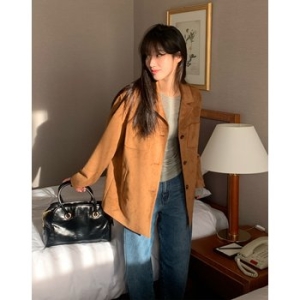 앳코너 여성 스웨이드 하프 자켓 카멜 AEJU5A4L5CM