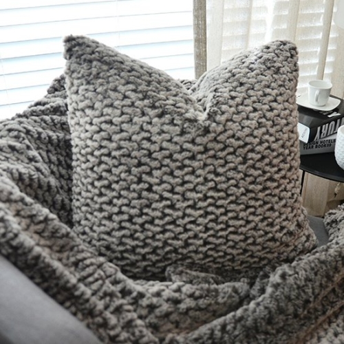 수패브릭인터내셔날 파라다이스홈 퍼 쿠션커버-브라운보카시 30x50cm