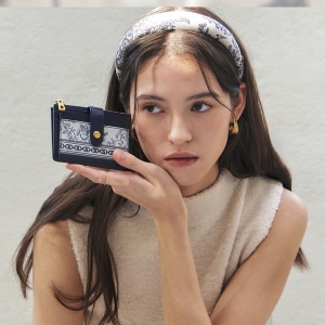 헤지스 H.Toile Toile de Jouy 네이비 카드슬롯 HIHO5E370N2