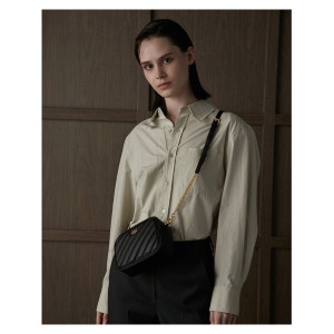 랩 SLASH 슬래쉬 박스 크로스백 AY7ABF01