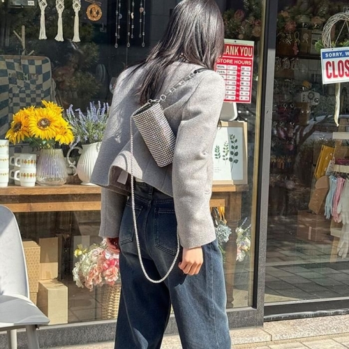 스터드 원통형 미니 체인백 FT5453