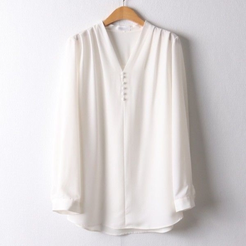 아이우먼 콩단추브이넥블라우스 OLI356M503 빅사이즈