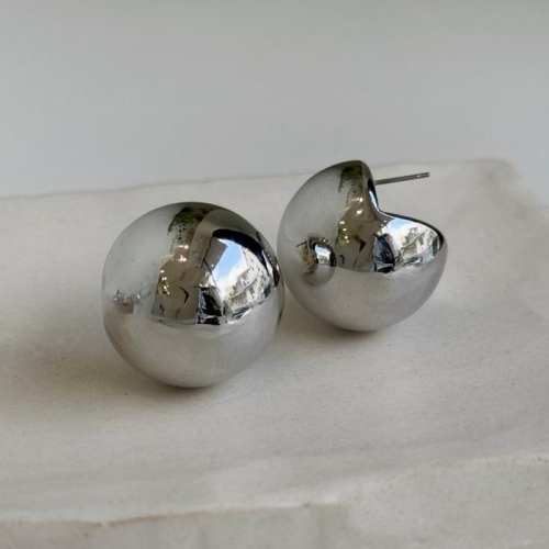 엠던  빅사이즈 볼 팩맨 귀걸이 이어링 볼드 이어링 S32264197