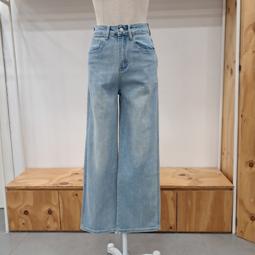 레코브 스티치장식일자핏데님LC31E5DP523X