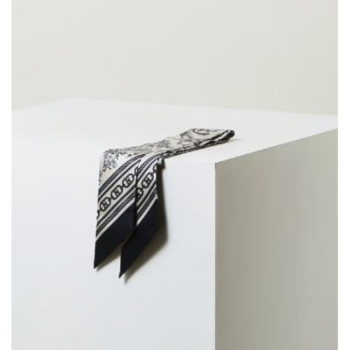 헤지스 Toile de Jouy 네이비 쁘띠 실크 스카프 HISC5F311N2