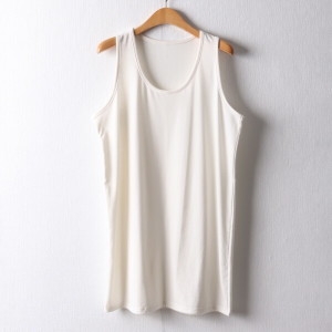 아이우먼 피치기모베이직나시 WW4046M211 빅사이즈 사이즈에서 자유로운 그녀