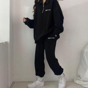 오노마 ONM 레터링 포인트 캐주얼 스타일 여성 카라 반집업 셋업 32097356