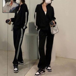 오노마 ONM 베이직 디자인 여성 스트라이프 디테일 집업 셋업 32097358