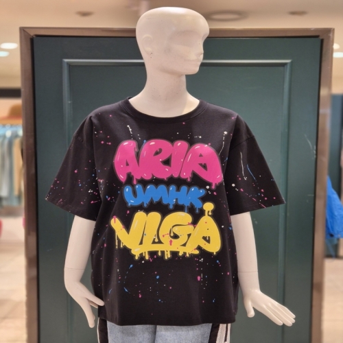 르니앤맥코이 레터링 나염 루즈핏 반팔 티셔츠 MM05TS405FJX