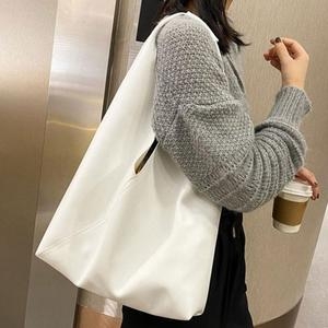 라일리 Rly 캐주얼 여자 심플 모던 소프트 테더 숄더백 패션 가방 10400050