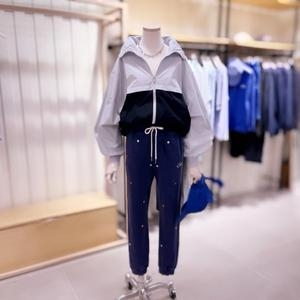 시에로 배색 소매 시보리 크랍 점퍼 DBSI2JPF231
