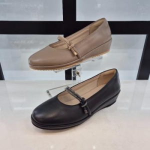 엘칸토 HC11 양가죽 여성화 K1E9U51W3X