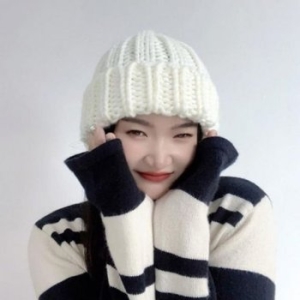 엠아이 꽈배기 데일리 비니 화이트 니트 클래식 WFI0DQW