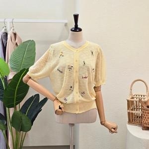 포커스 FM5E3KC32697_라운드넥 테니스 자수 가디건