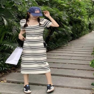 오노마 ONM 2컬러 여리여리핏 스트라이프 스퀘어넥 반팔 롱원피스 37292428