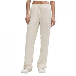 룰루레몬 국내판 댄스 스튜디오 릴랙스핏 MR 팬츠 LTIV 152943