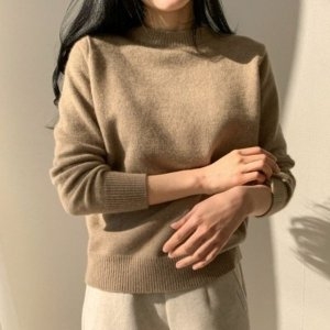 옷자락 다잇템 여자 가을출근룩 올리브그린 클래식 폴라 니트18575938588870