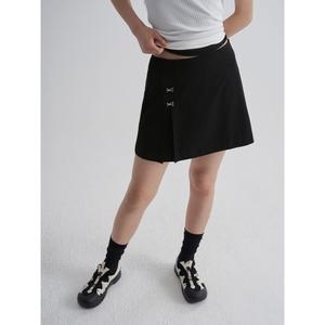 에잇세컨즈 165727DY15 걸고리 미니 스커트 블랙