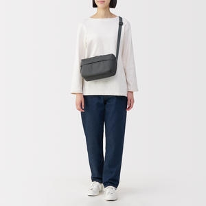 MUJI 발수 멀티 포켓 숄더백 EFD12A5A