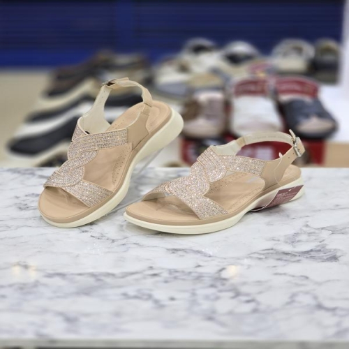 허시파피 세이브존05 여성 경량3.5Cm굽 핫피스 오피스룩 샌들 FDLFQ035