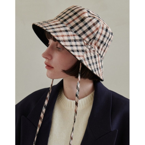 닥스 여성 체크 스트랩 리버시블 버킷햇 DBHE5F411BK