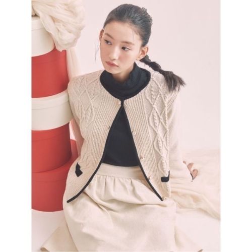 빈폴 LADIES B. my 아란 조직 배색 니트 재킷 베이지 BF525AN12A BF525AN12A 461306