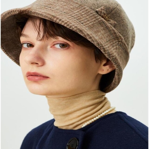 닥스 DD금속장식 리본포인트 체크배색 브라운 클로슈햇_DBHE5F832W2