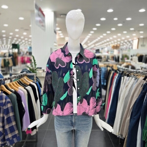 벨라디터치 루즈핏 카라넥 프린트 셔츠 블라우스 V3F3BL32_GN